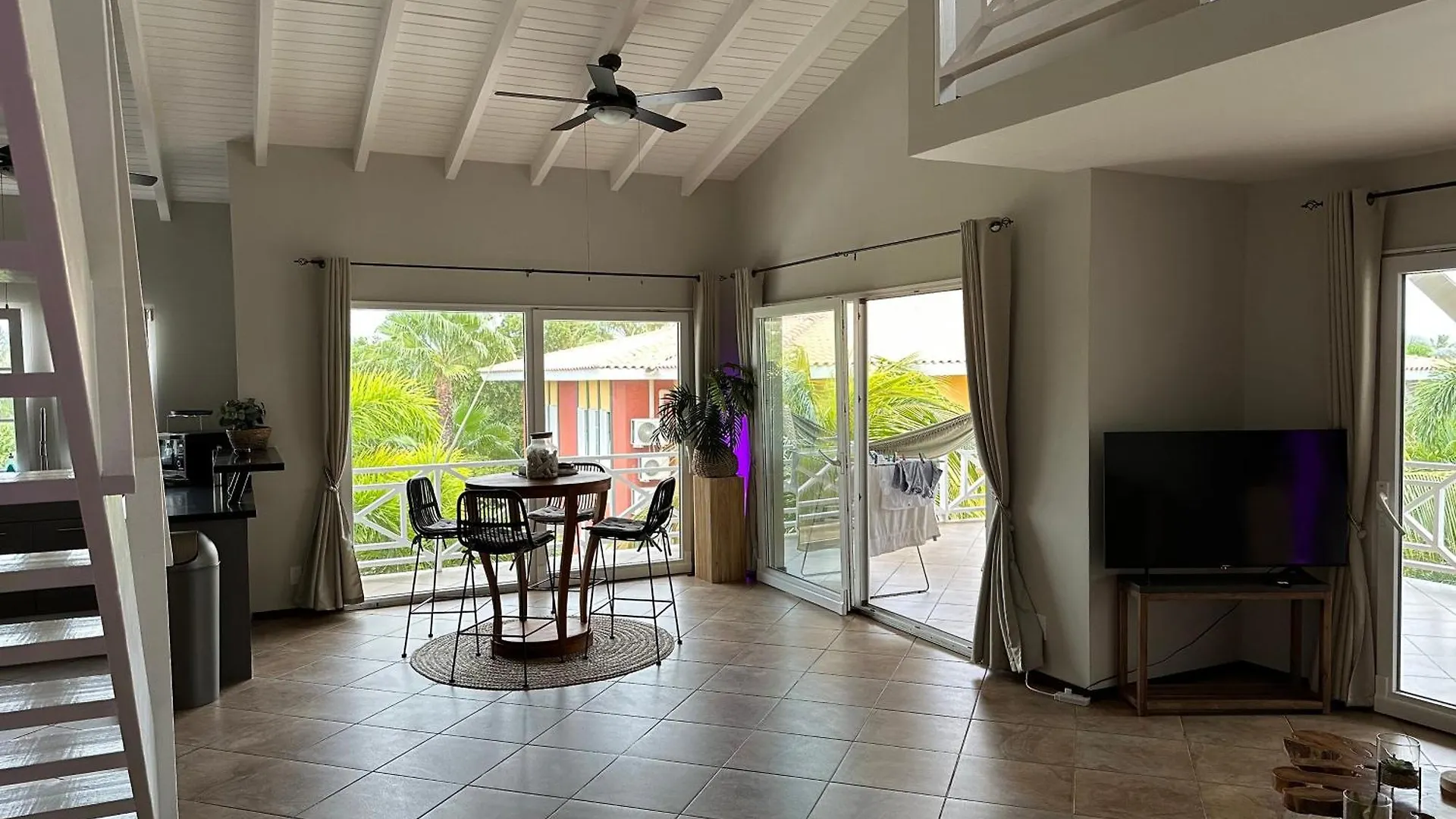 Penthouse Tropicana 6 Persons Gated Penthouse With Pool Jan Thiel