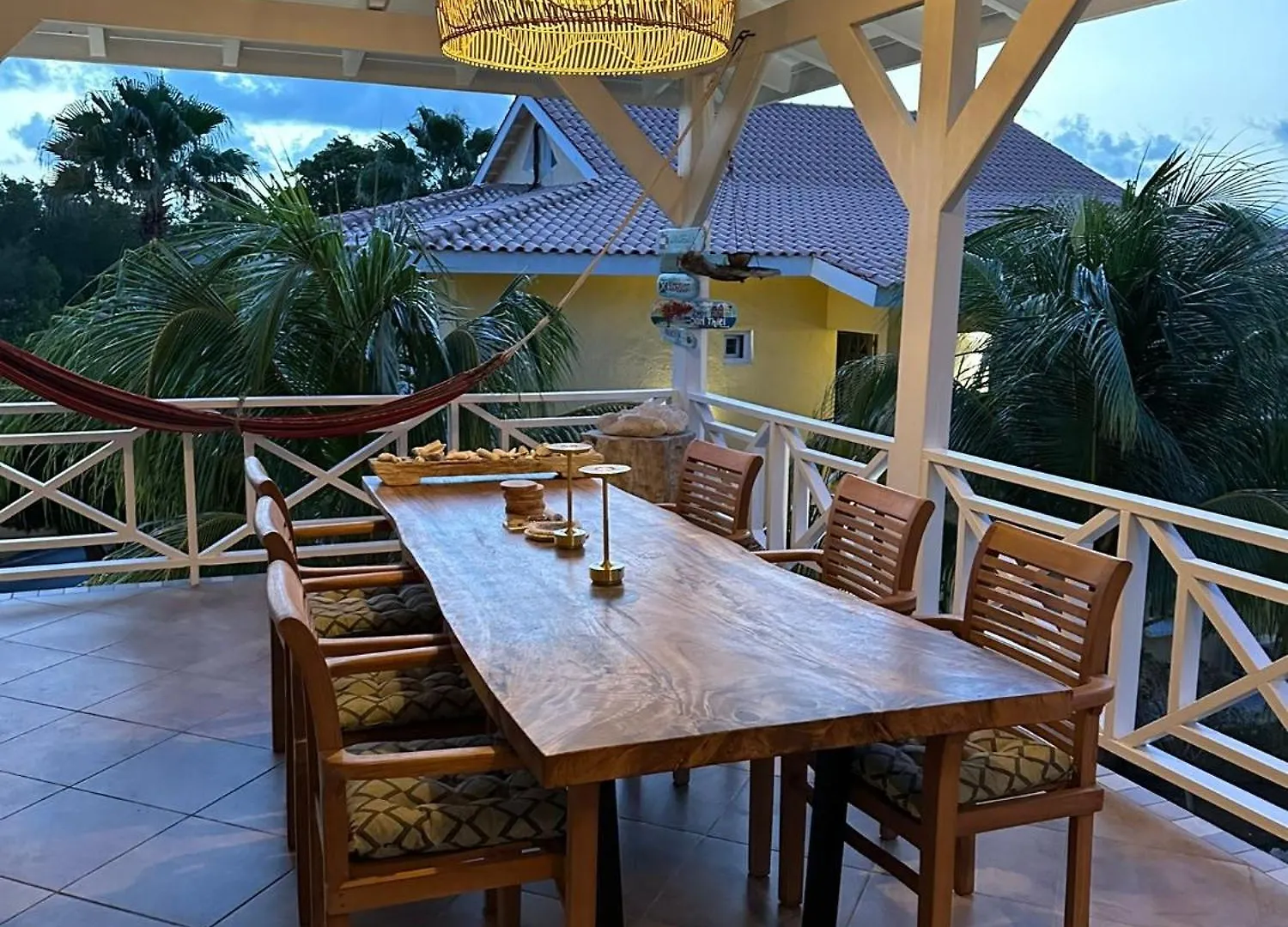 Penthouse Tropicana 6 Persons Gated Penthouse With Pool Jan Thiel 0*,